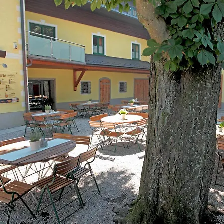 Отель Weissl Attnang-Puchheim