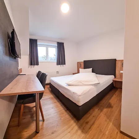 ホテル Weissl Attnang-Puchheim