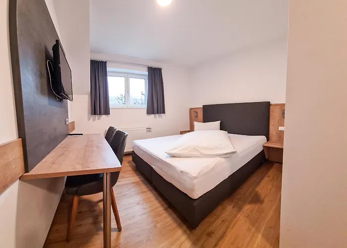 Otel Weissl Attnang-Puchheim